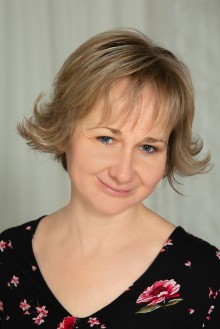 small Palfy Angelika